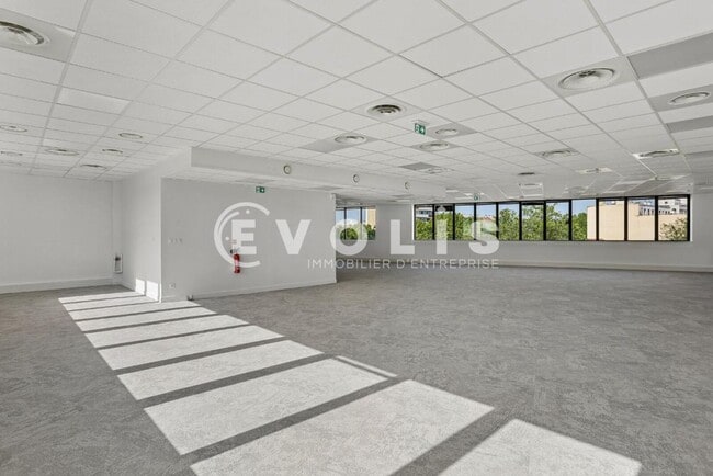 Plus de détails pour 109-111 Avenue Aristide Briand, Montrouge - Bureau à louer