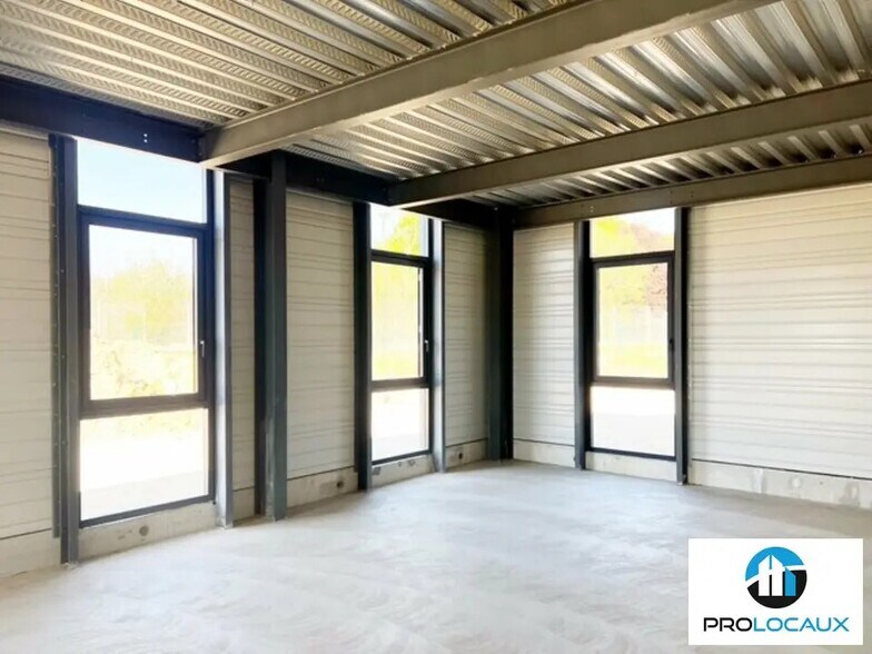 Local d’activités dans Le Mesnil-en-Thelle à louer - Photo intérieure – Image 2 sur 5