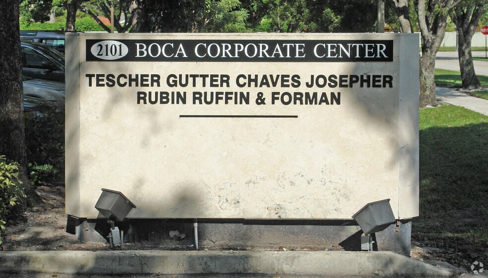 2101 NW Corporate Blvd, Boca Raton, FL à louer - Photo de l’immeuble – Image 2 sur 22