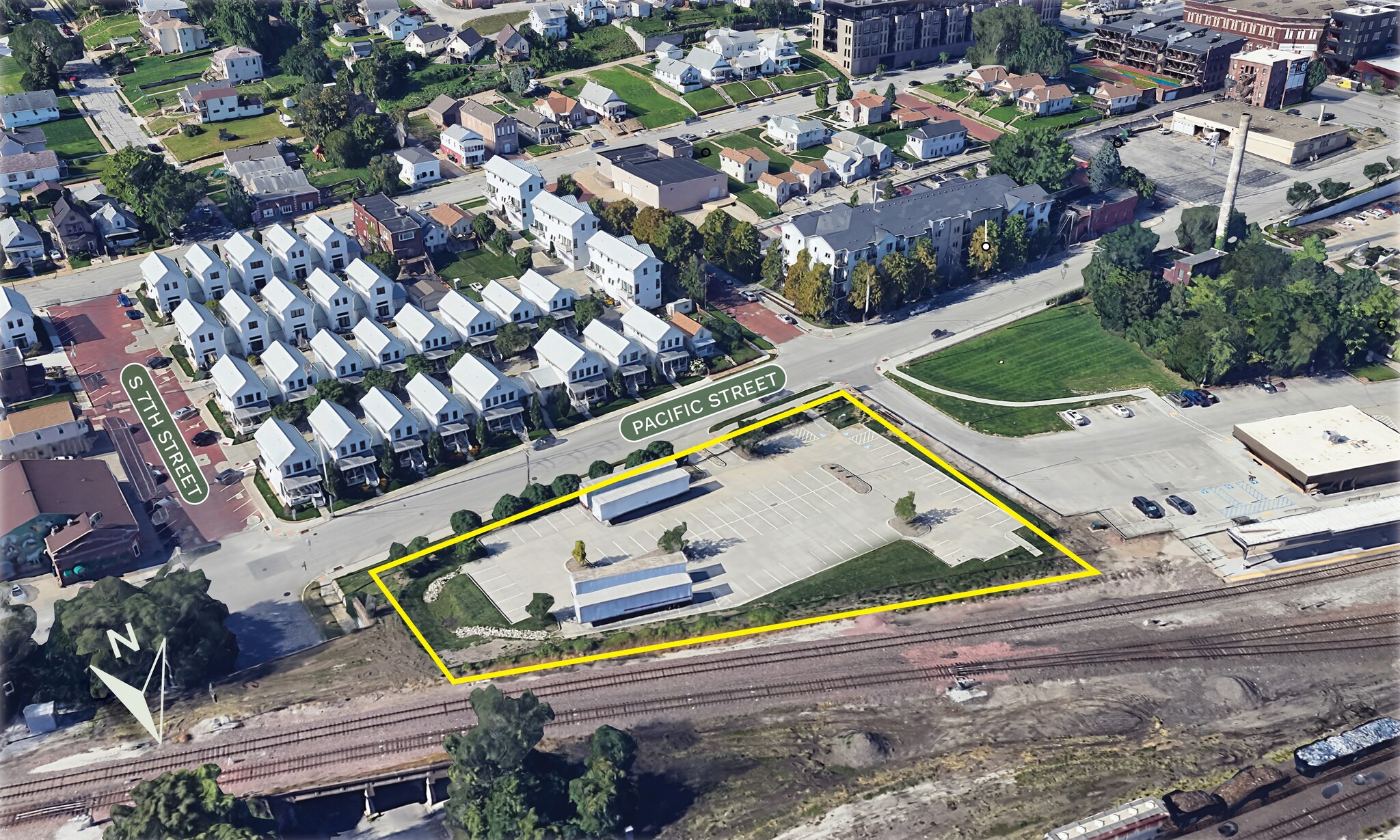 720 Pacific St, Omaha, NE à vendre Photo principale– Image 1 sur 8