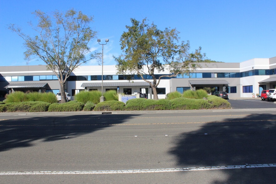 285 Bel Marin Keys Blvd, Novato, CA à vendre - Photo de l’immeuble – Image 1 sur 1