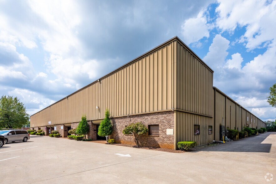 1154-1188 Park Ave, Murfreesboro, TN à louer - Photo de l’immeuble – Image 3 sur 6