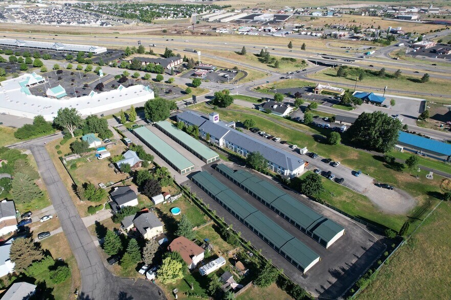 ID & WA 2-Property Portfolio portefeuille de 2 biens à vendre sur LoopNet.fr - Photo de l’immeuble – Image 1 sur 9