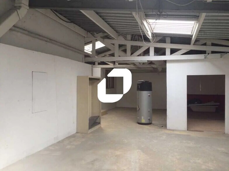 Bureau dans Chevilly-Larue à louer - Photo de l’immeuble – Image 2 sur 14