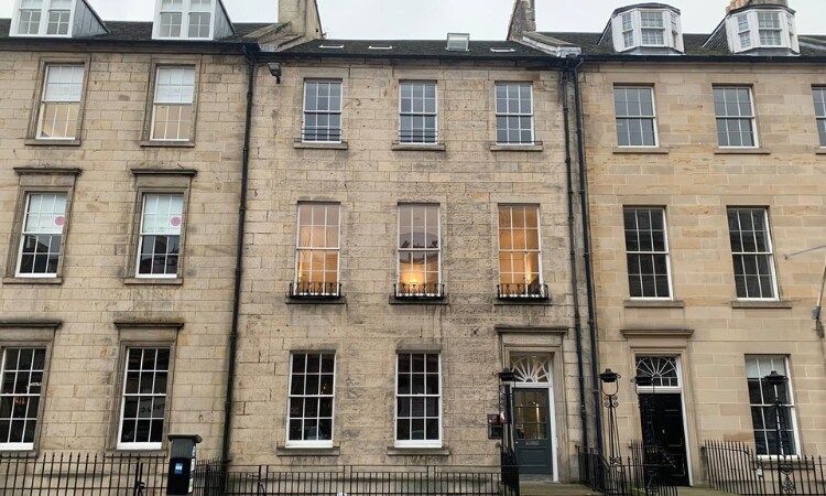 112 George St, Edinburgh à louer Photo principale– Image 1 sur 20