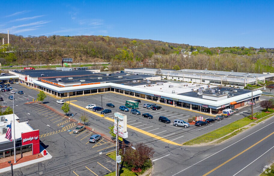 95-155 Thomaston Ave, Waterbury, CT à louer - Photo principale – Image 2 sur 12