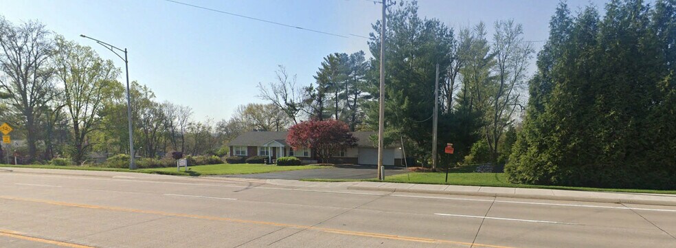 13830 Olive Blvd, Chesterfield, MO à vendre - Photo de l’immeuble – Image 2 sur 5