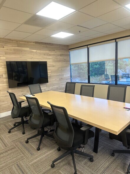 1800 E Lambert Rd, Brea, CA à vendre - Photo de l’immeuble – Image 2 sur 20