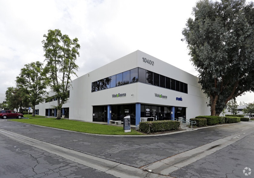 10400 Pioneer Blvd, Santa Fe Springs, CA à vendre - Photo principale – Image 1 sur 7