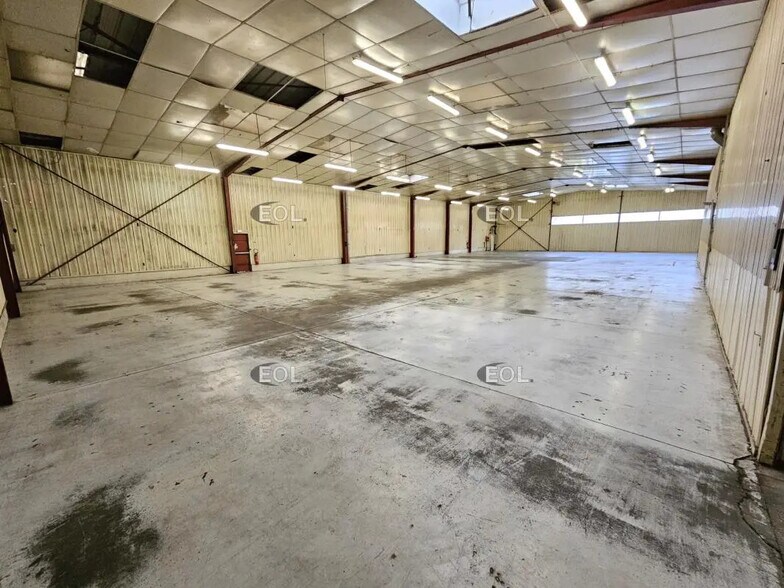 Local d’activités dans Valenton à louer - Photo intérieure – Image 2 sur 11