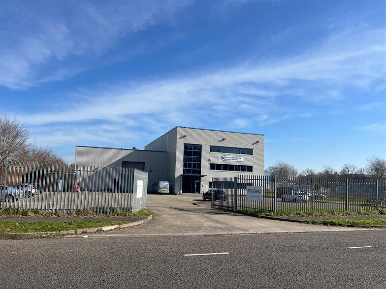 Parc Crescent, Bridgend à vendre - Photo de l’immeuble – Image 1 sur 4