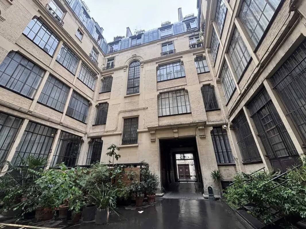 Bureau dans Paris à louer Photo de l’immeuble– Image 1 sur 7