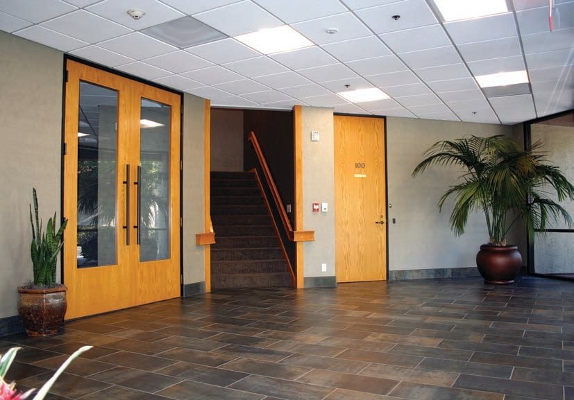 2191 E Bayshore Rd, East Palo Alto, CA à louer - Photo intérieure – Image 2 sur 5
