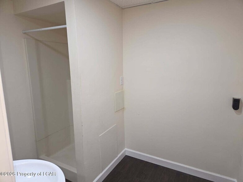 546 W Main St, Plymouth, PA à vendre - Photo de l’immeuble – Image 2 sur 35