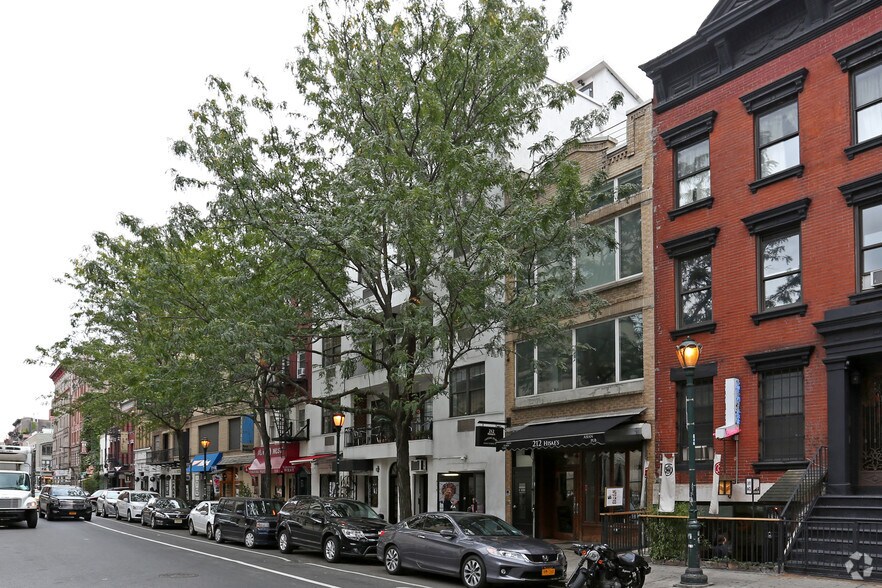 214-216 E 9th St, New York, NY à louer - Photo principale – Image 1 sur 16