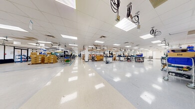 1100 Eisenhower Pl, Ann Arbor, MI à vendre Photo intérieure– Image 2 sur 6