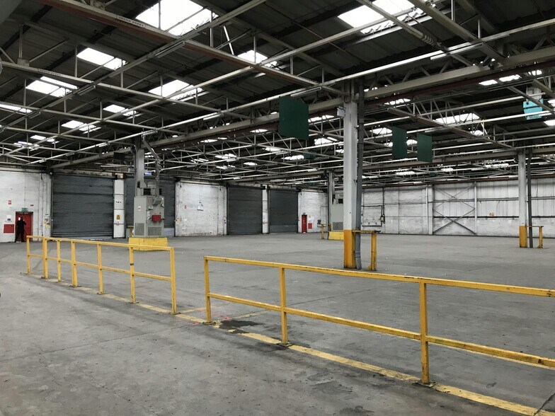 Avonmouth Way, Avonmouth à louer - Photo de l’immeuble – Image 3 sur 10