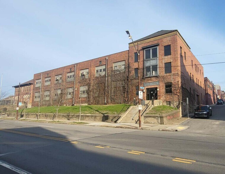4017 Liberty Ave, Pittsburgh, PA à vendre - Photo de l’immeuble – Image 1 sur 3