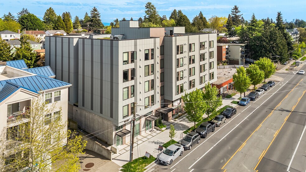 9736 Greenwood Ave N, Seattle, WA à vendre - Photo de l’immeuble – Image 3 sur 22