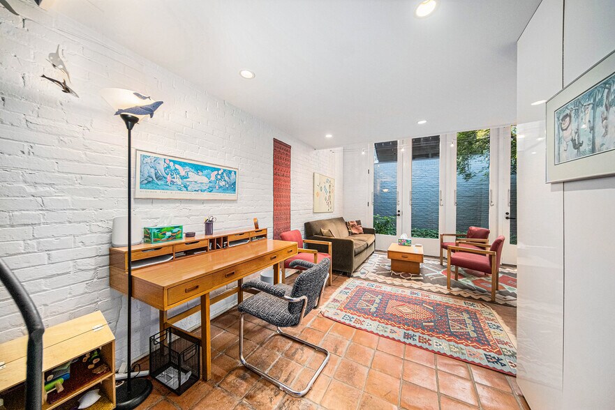 916 Fuller St, Ann Arbor, MI à vendre - Photo intérieure – Image 3 sur 6