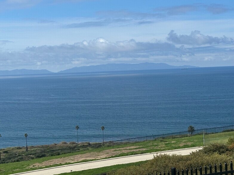 1482 Hamilton Ave, San Pedro, CA à vendre - Photo de l’immeuble – Image 3 sur 7
