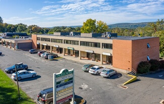 Plus de détails pour 714-742 West St, Southington, CT - Local commercial à louer