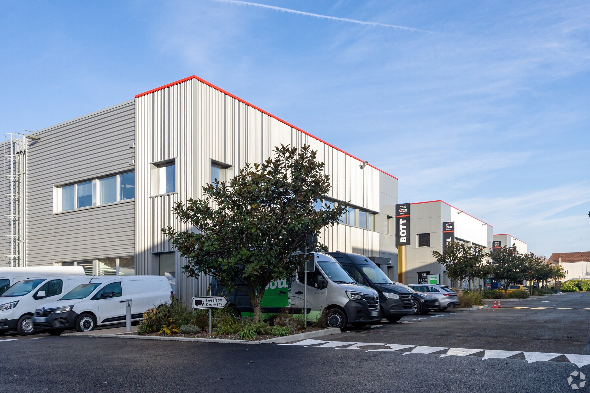 157 Avenue Charles Floquet, Le Blanc-Mesnil à louer Photo principale– Image 1 sur 3