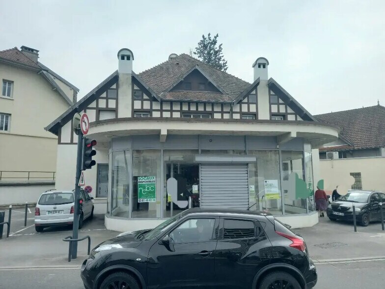 Local commercial dans Besançon à louer - Photo de l’immeuble – Image 3 sur 9