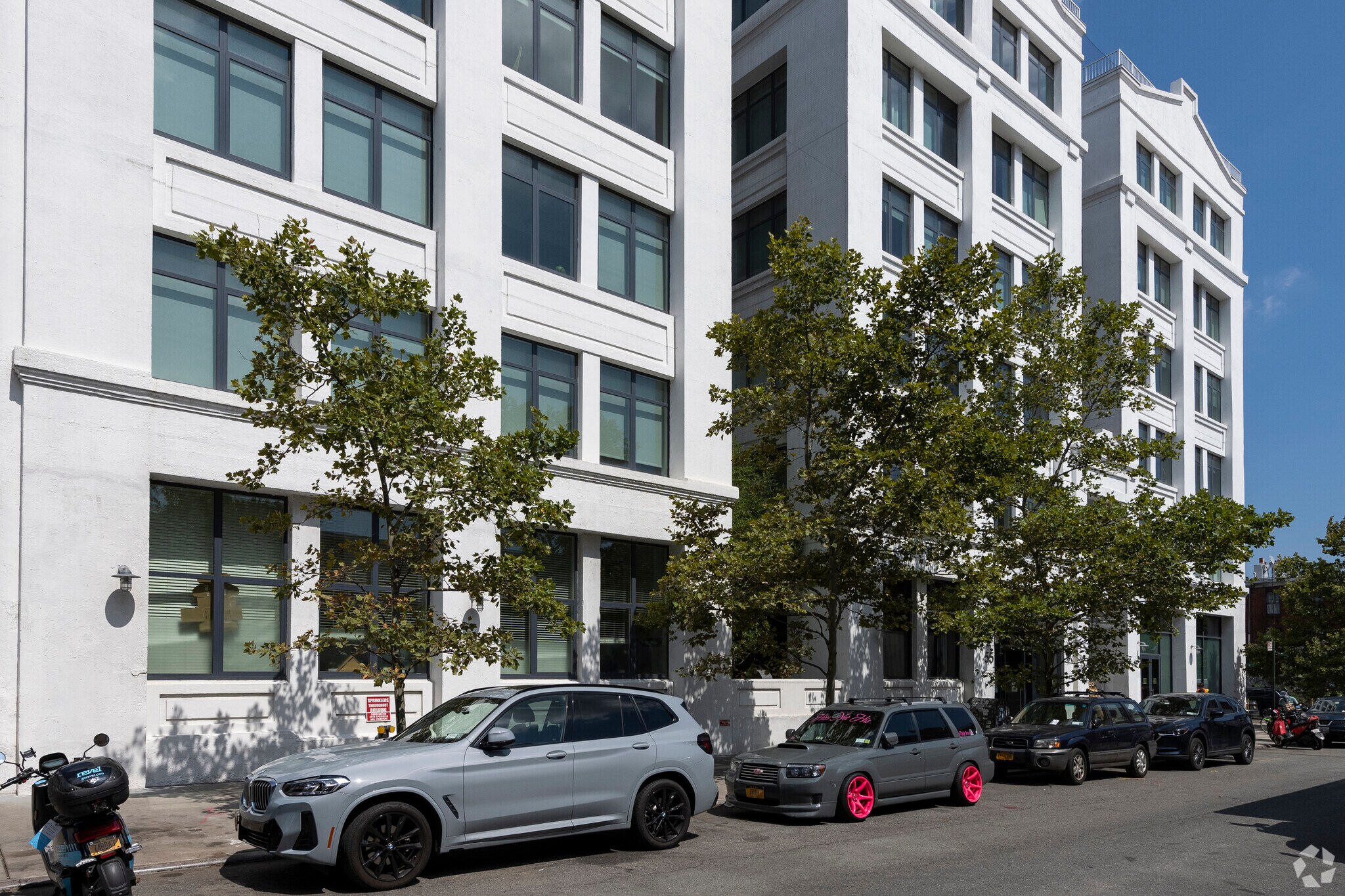 55 Hope St, Brooklyn, NY à louer Photo principale– Image 1 sur 5