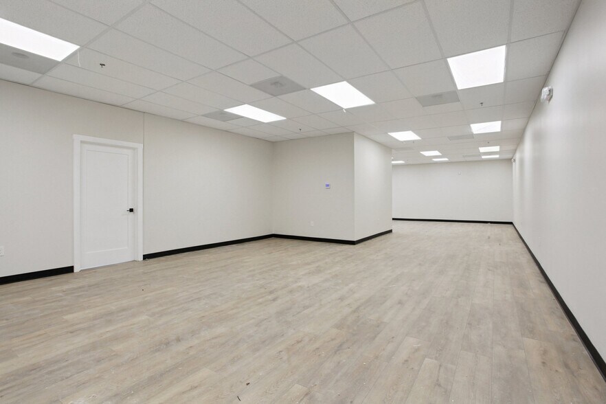 3800 East 48th Avenue, Denver, CO à vendre - Photo intérieure – Image 2 sur 9