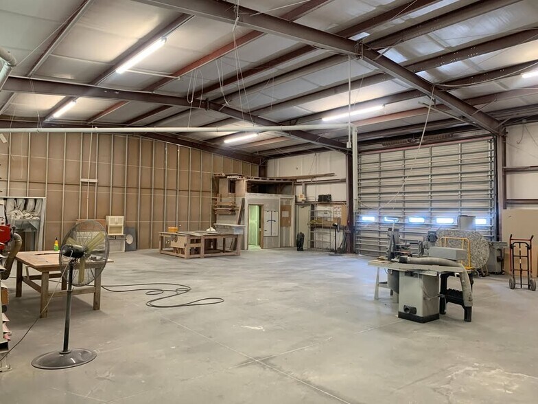 115 Justin Dr, New Bern, NC à louer - Photo de l’immeuble – Image 3 sur 5