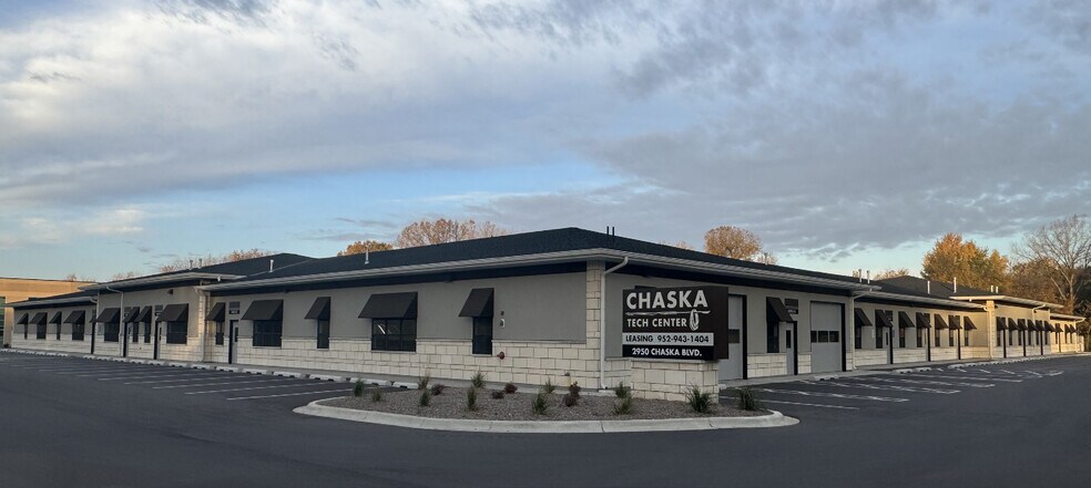 2950 Chaska Blvd, Chaska, MN à louer - Photo de l’immeuble – Image 1 sur 4