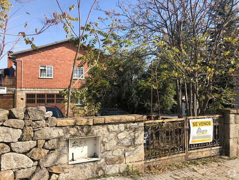 Zona centro, Hoyo de Manzanares, Madrid à vendre - Photo de l’immeuble – Image 1 sur 6