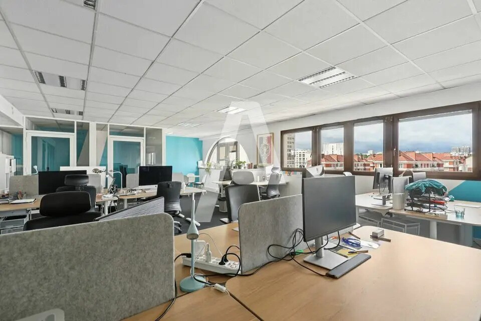 Bureau dans Ivry-sur-Seine à louer Photo de l’immeuble– Image 1 sur 6