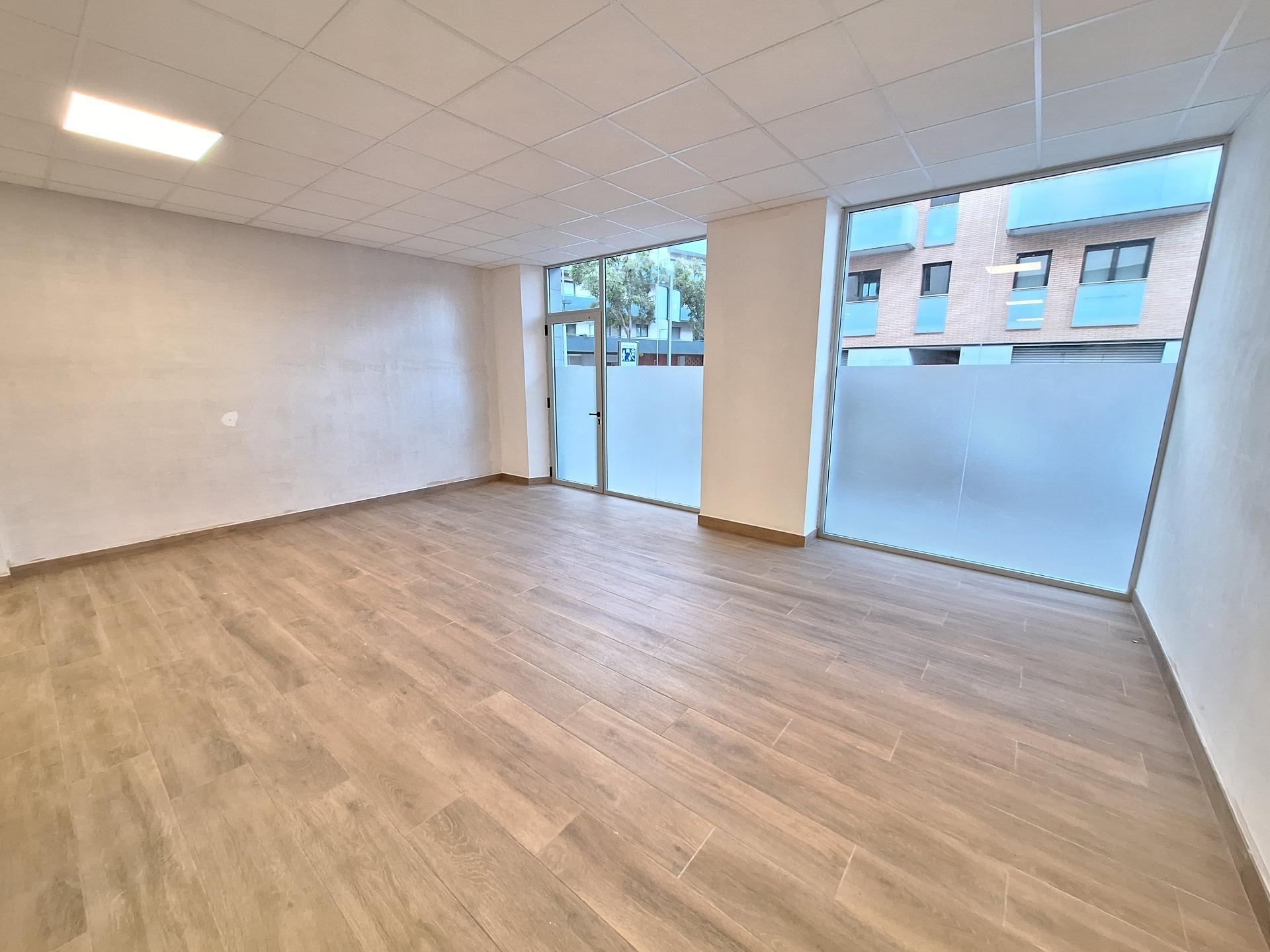 Local commercial dans Igualada, Barcelona à louer Photo intérieure– Image 1 sur 10