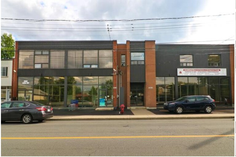 2078-2082 Rue Sainte-Hélène, Longueuil, QC à louer - Photo de l’immeuble – Image 2 sur 9