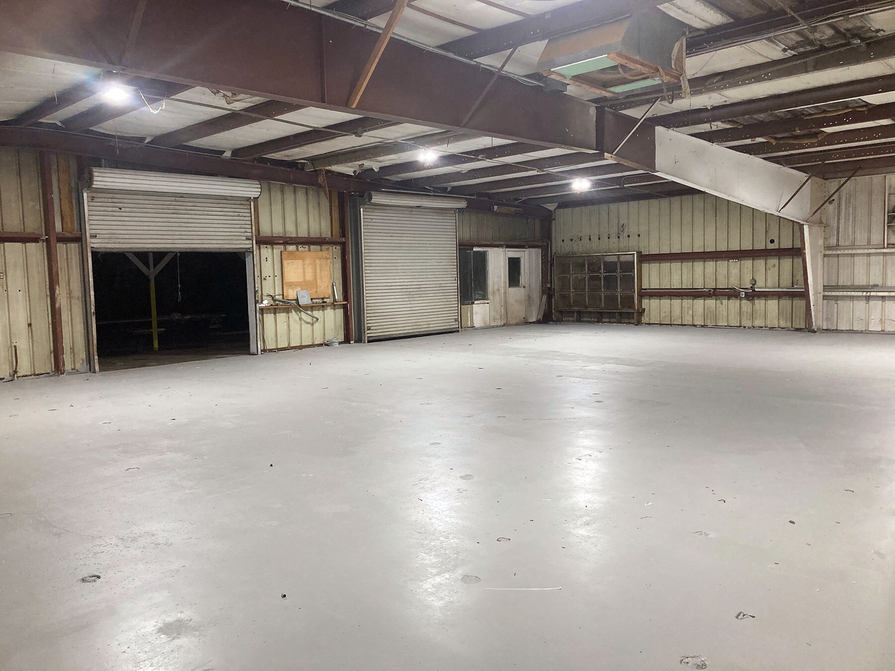 870-874 NE Pop Tilton Pl, Jensen Beach, FL à vendre Photo intérieure– Image 1 sur 2