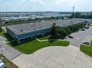 13115-13131 Waco Dr, Livonia, MI - VUE AÉRIENNE  vue de carte - Image1