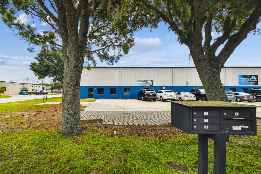 2512 Success Dr, Odessa, FL à louer - Photo de l’immeuble – Image 1 sur 22