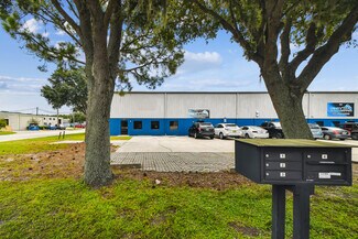 Plus de détails pour 2512 Success Dr, Odessa, FL - Local d'activités à louer