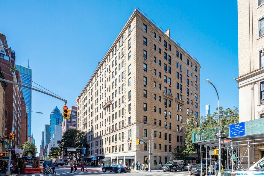 826-842 Lexington Ave, New York, NY à louer - Photo principale – Image 1 sur 6