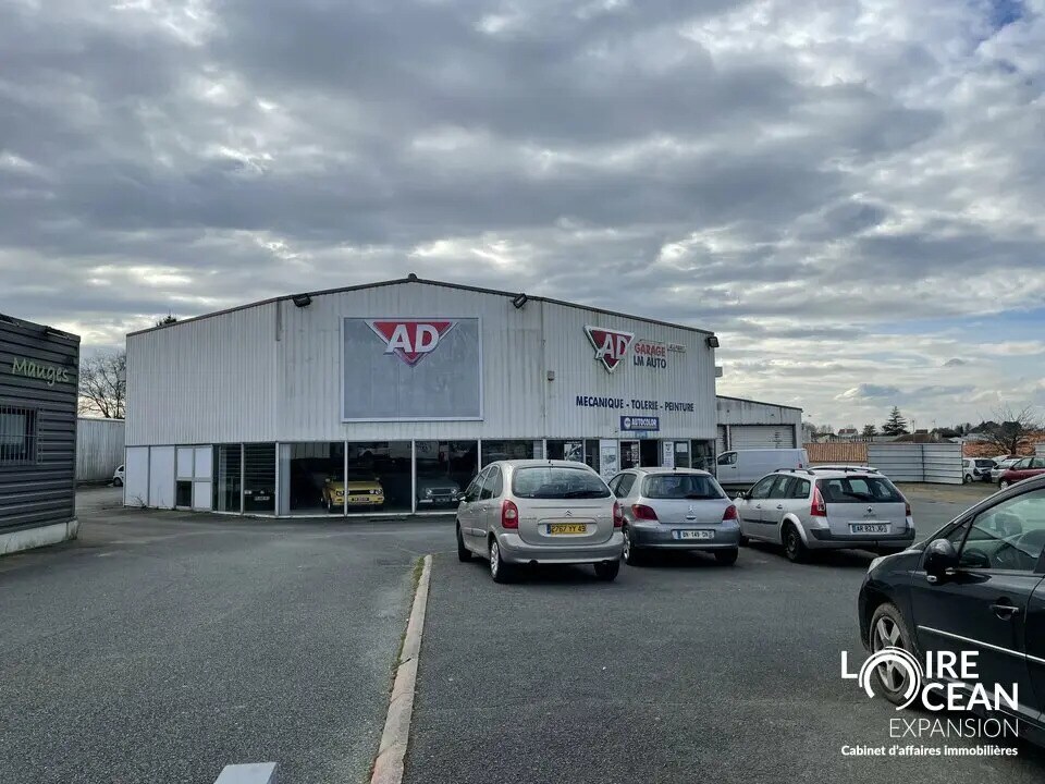 Local d'activités dans BEAUPREAU à vendre Photo de l’immeuble– Image 1 sur 7