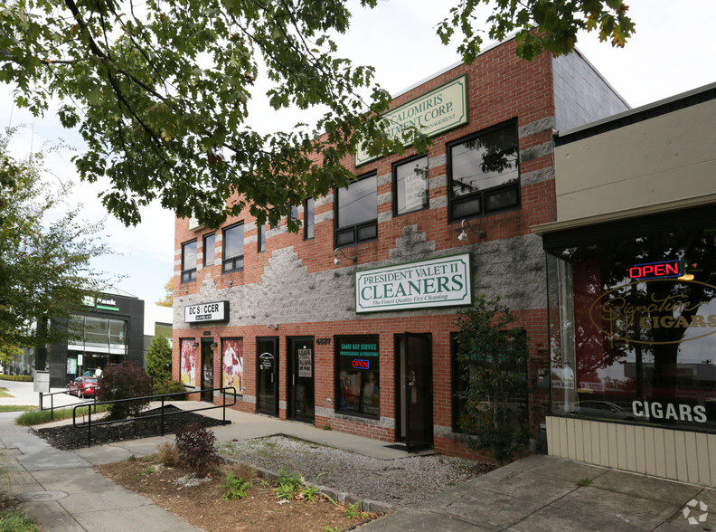 4837-4839 Wisconsin Ave NW, Washington, DC à louer - Photo de l’immeuble – Image 3 sur 5