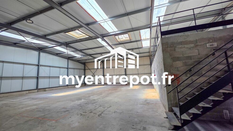 213 Avenue Des Carrières, Roquefort-la-Bédoule à louer - Photo intérieure – Image 2 sur 8