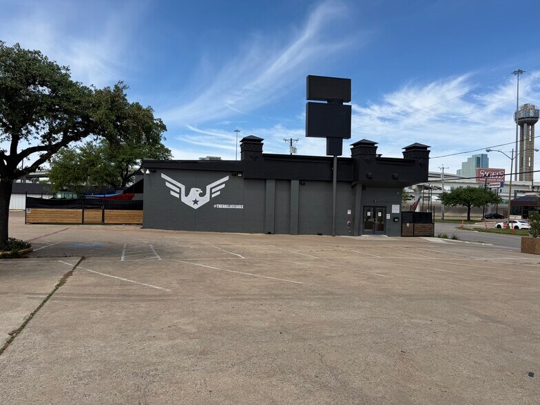 525 S Riverfront Blvd, Dallas, TX à louer - Photo principale – Image 1 sur 20