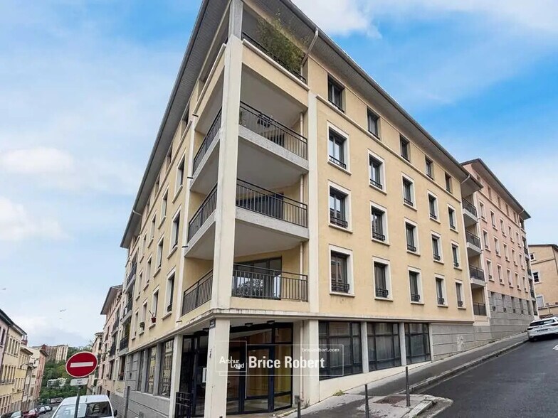 Bureau dans Lyon à louer - Photo de l’immeuble – Image 1 sur 6