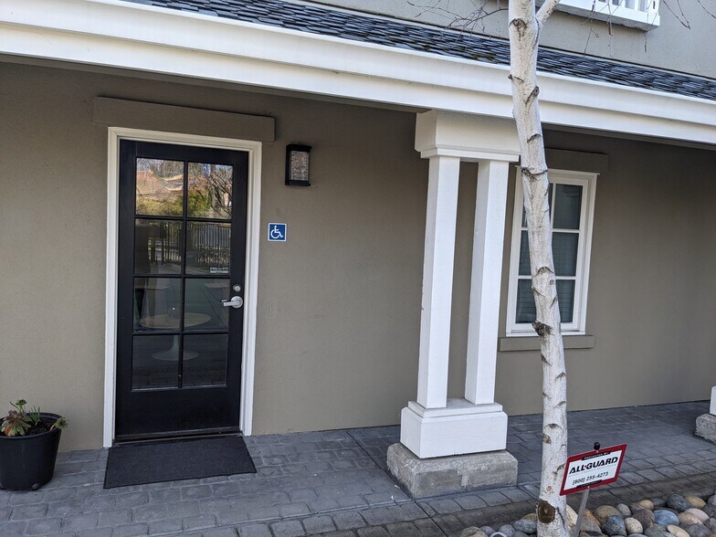 77 Front St, Danville, CA à louer - Photo de l’immeuble – Image 2 sur 24