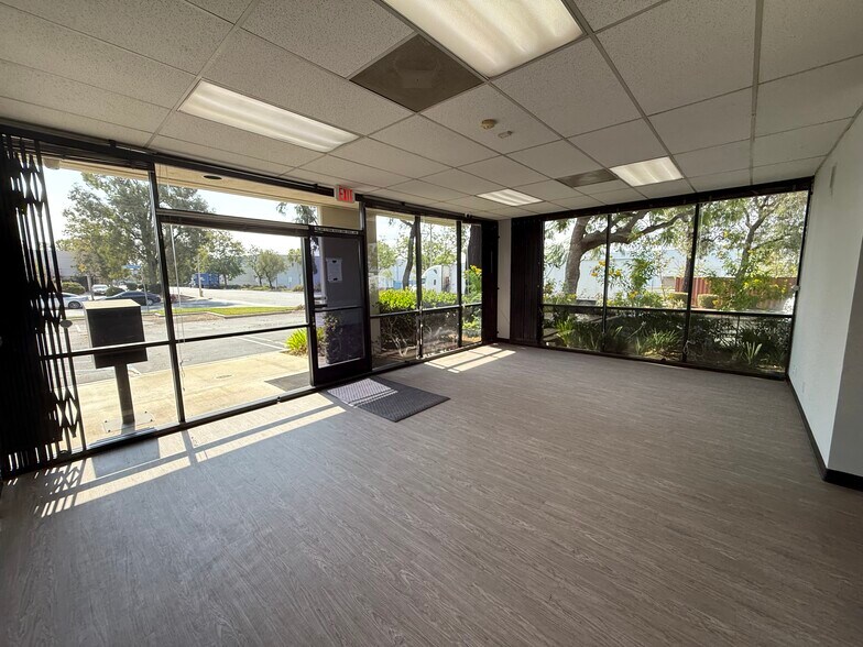5313 2nd St, Irwindale, CA à louer - Photo de l’immeuble – Image 3 sur 4