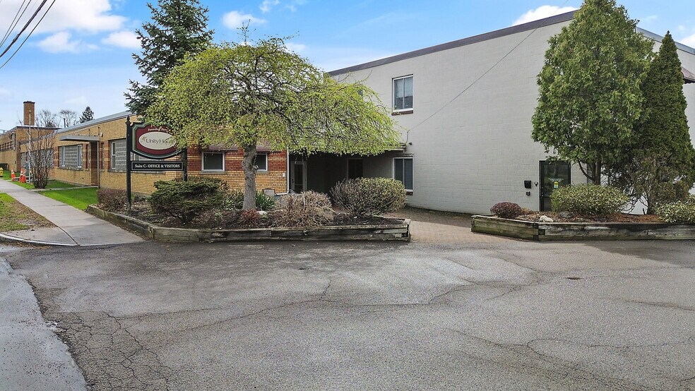 34 Wright Ave, Auburn, NY à vendre - Photo de l’immeuble – Image 2 sur 59
