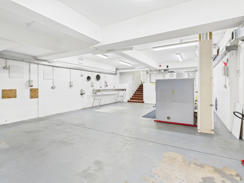 52B Menzies Rd, Aberdeen à vendre - Photo intérieure – Image 2 sur 5